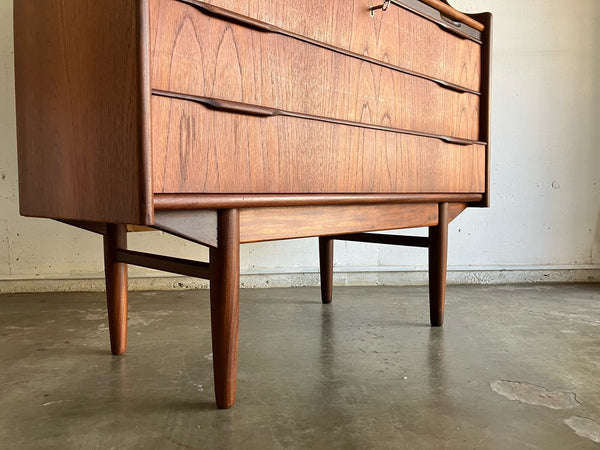 ライティングビューロー