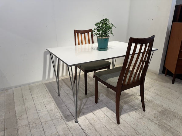 B-table by Piet Hein & Bruno Mathsson for FRITZ HANSEN