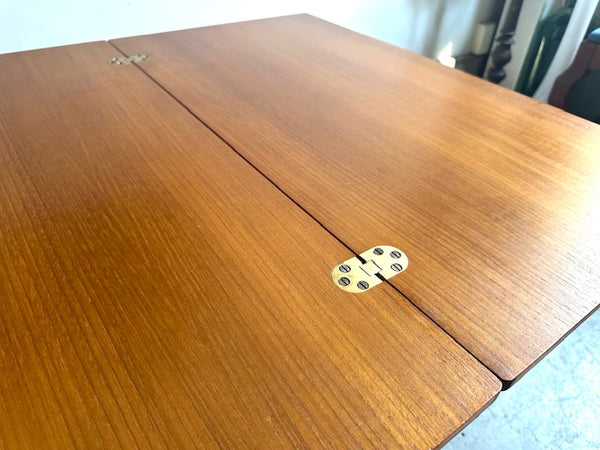 ネストテーブル by McINTOSH