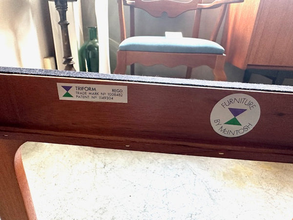 ネストテーブル by McINTOSH