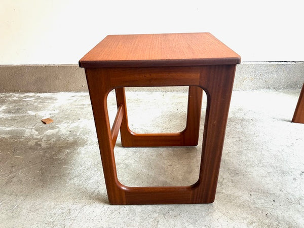 ネストテーブル by McINTOSH