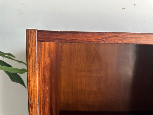 ラージシェルフ