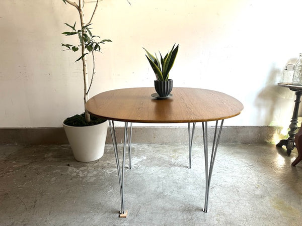 B-table in Oak by Piet Hein & Bruno Mathsson for FRITZ HANSEN
