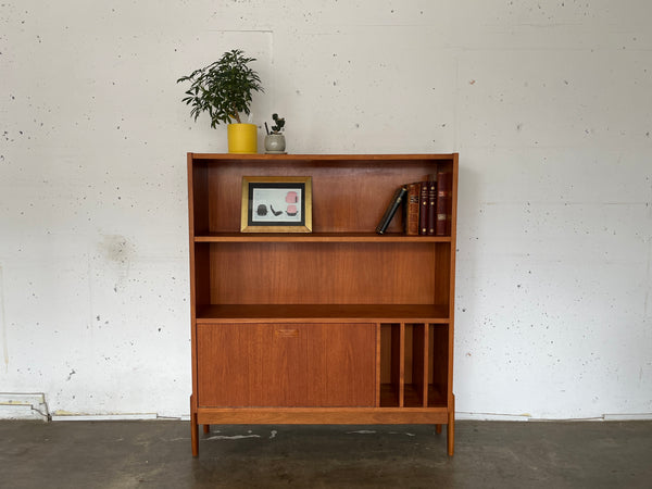 ブックシェルフ