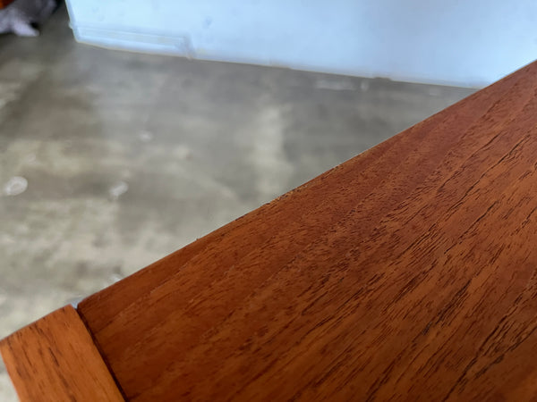 ブックシェルフ