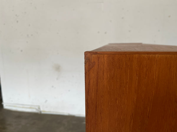 ブックシェルフ