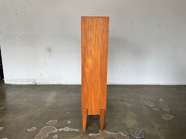 ブックシェルフ