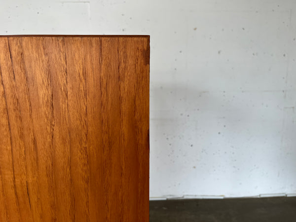 ブックシェルフ