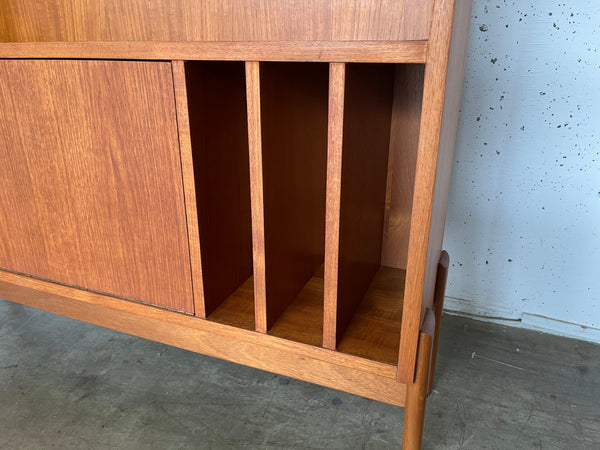 ブックシェルフ