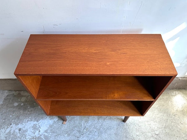 ブックシェルフ