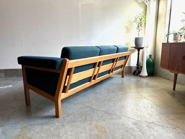 3シーターソファ"GE40-3" by Hans J.Wegner for GETAMA