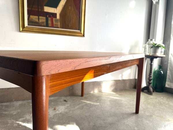 ドローリーフテーブル by Henning Kjaernulf for Vejle Stole & Mobelfabrik