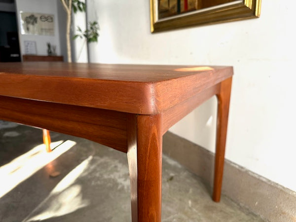 ドローリーフテーブル by Henning Kjaernulf for Vejle Stole & Mobelfabrik