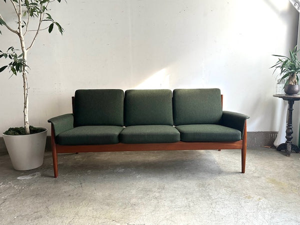 3シーターソファ "Model 118" by Grete Jalk for France&Son