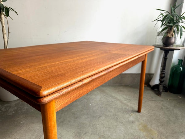 ドローリーフテーブル