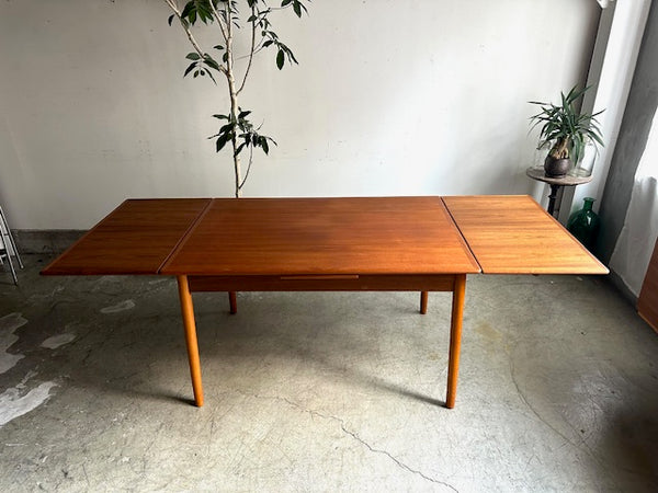 ドローリーフテーブル