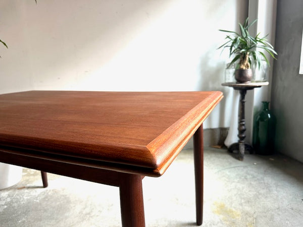 ドローリーフテーブル