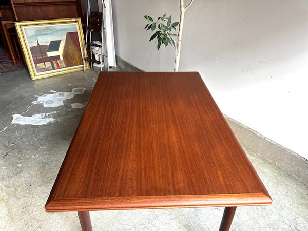 ドローリーフテーブル