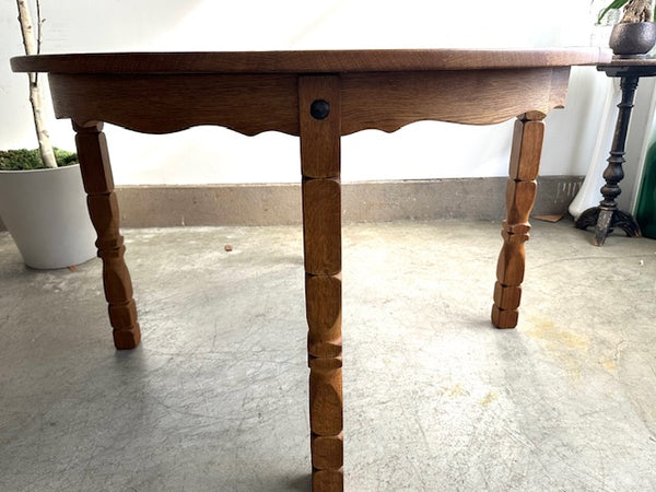 ラウンドテーブル by Henry Kjaernulf for CJ Rosengaarden