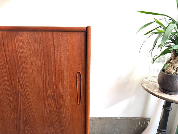 ラージキャビネット by Knud R.Andersen