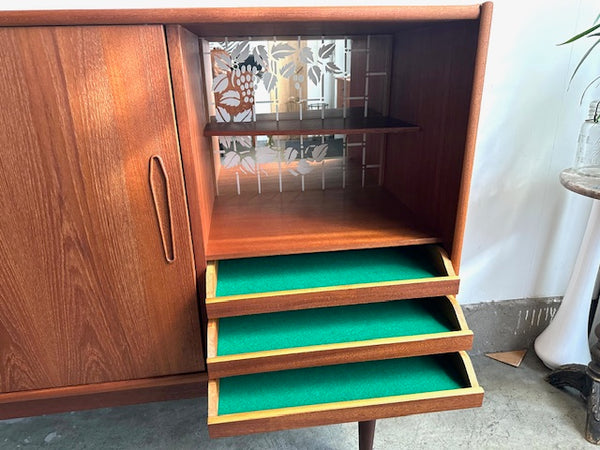 ラージキャビネット by Knud R.Andersen