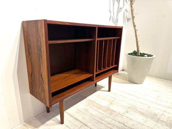 ブックシェルフ