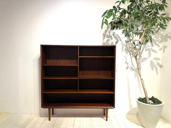 ブックシェルフ