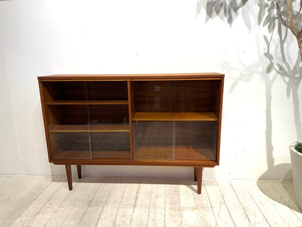 ディスプレイキャビネット