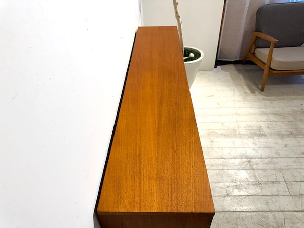 ディスプレイキャビネット