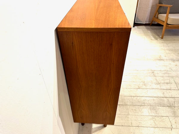 ディスプレイキャビネット