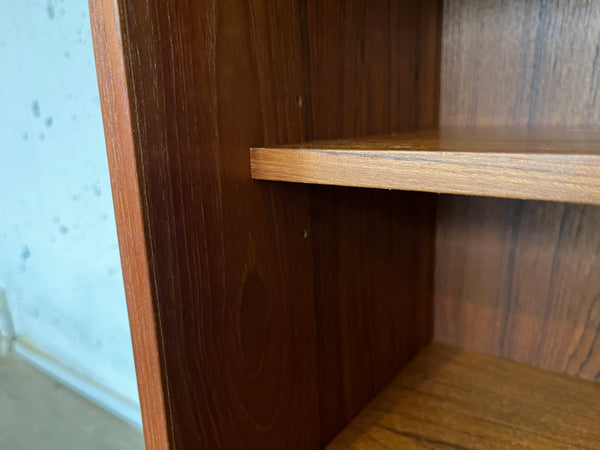 シェルフキャビネット