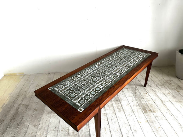 タイルトップセンターテーブル by Severin Hansen Jr for Haslev with Royal Copenhagen "TENERA"
