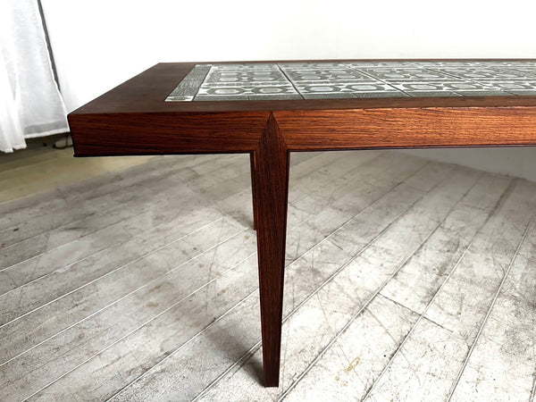タイルトップセンターテーブル by Severin Hansen Jr for Haslev with Royal Copenhagen "TENERA"