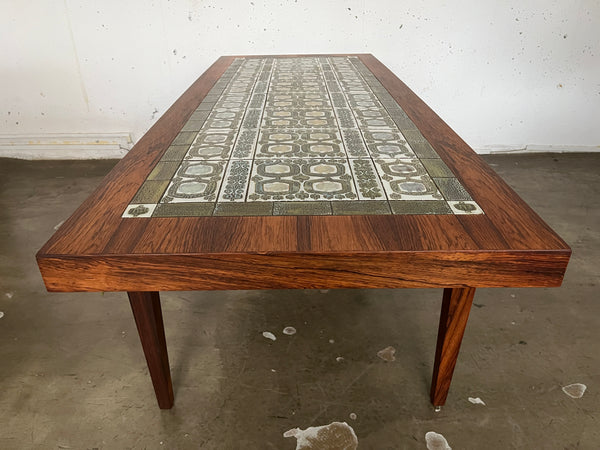 タイルトップセンターテーブル by Severin Hansen Jr for Haslev with Royal Copenhagen "TENERA"