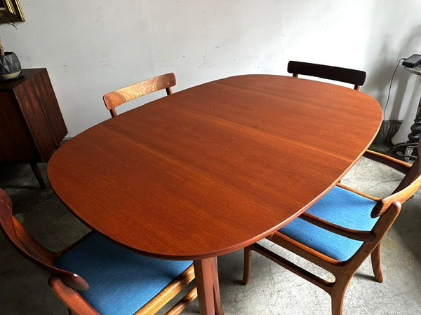ダイニングセット "Rungstedlund" by Ole Wanscher for Poul Jeppesen Møbelfabrik