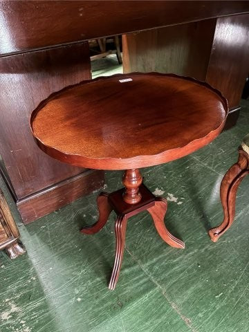 アンティークサイドテーブル