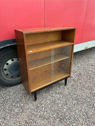 ディスプレイキャビネット by NATHAN