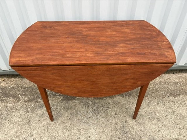 バタフライテーブル