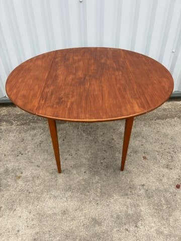 バタフライテーブル